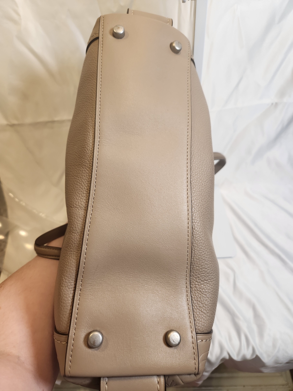 Coach Edie Shoulder Bag 31 with Tea Rose Tooling - Picture 5 of 7